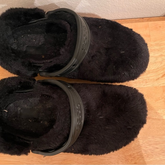 Pre- Loved Crocs Classic Fur Sure - Picture 4 of 7